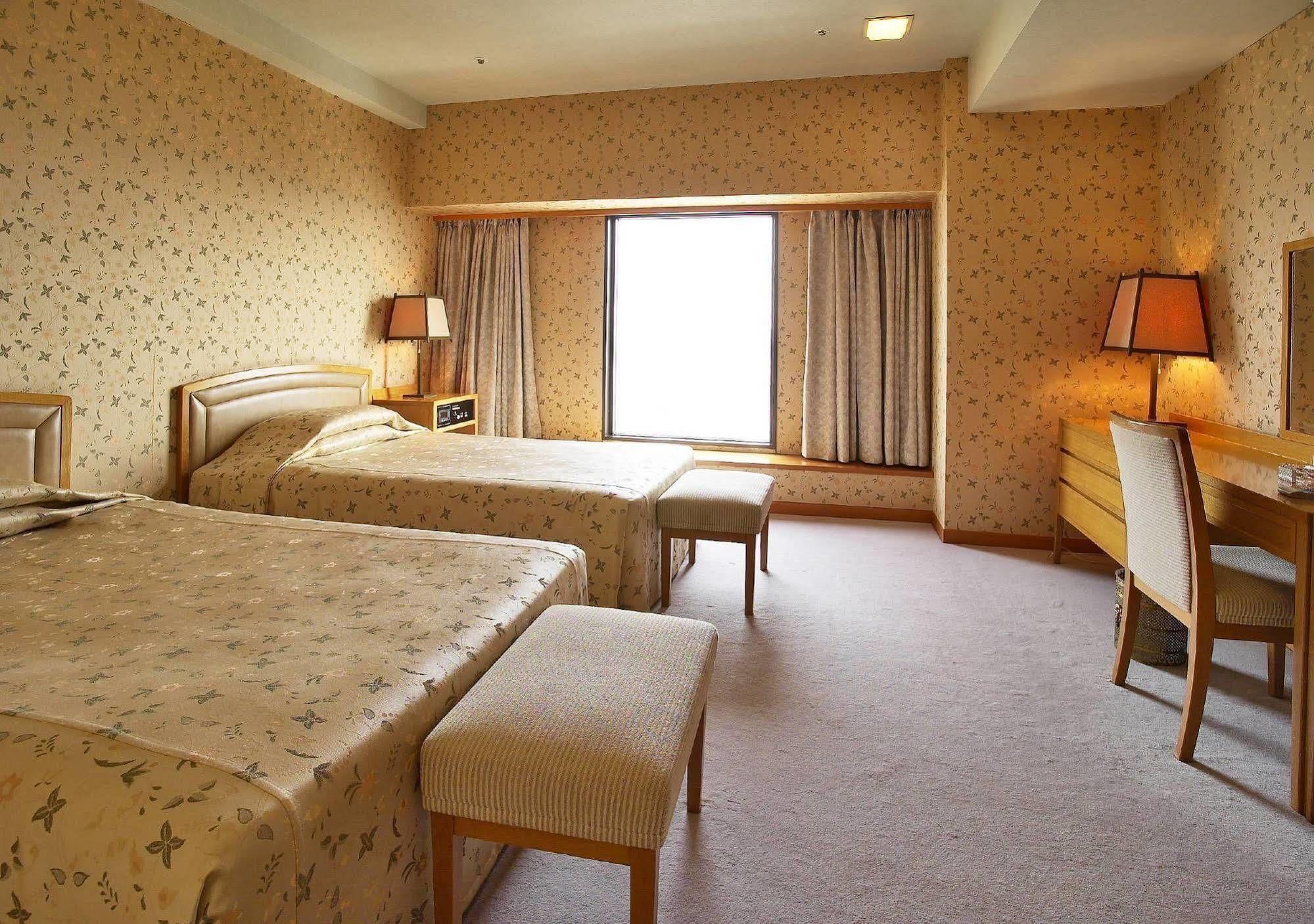 Ana Crowne Plaza Kumamoto New Sky By Ihg Hotel Buitenkant foto